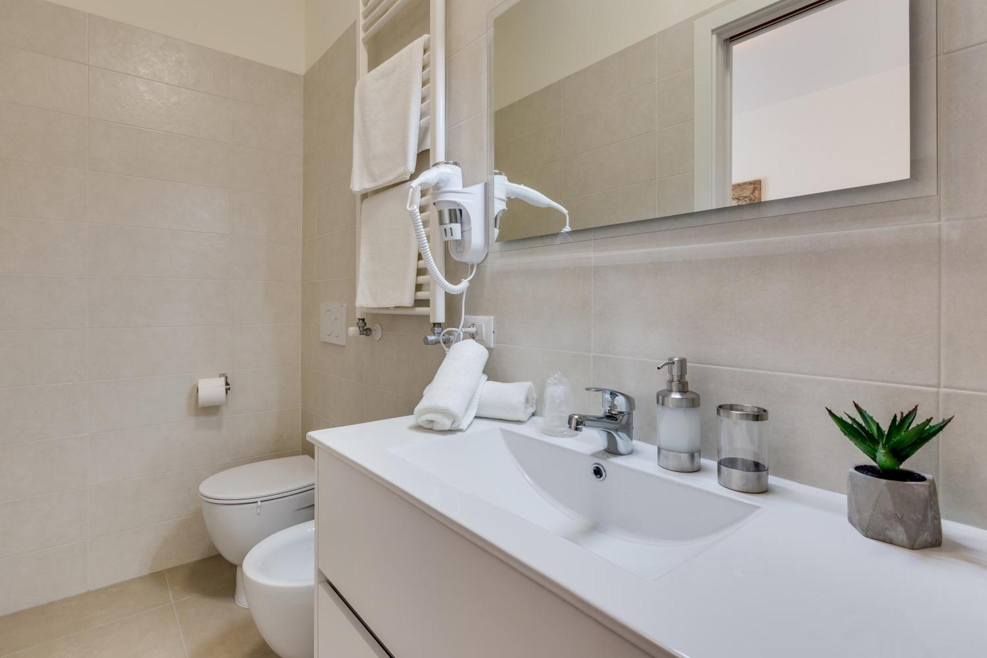 Rooms Vidar Train Station Venecia Exterior foto